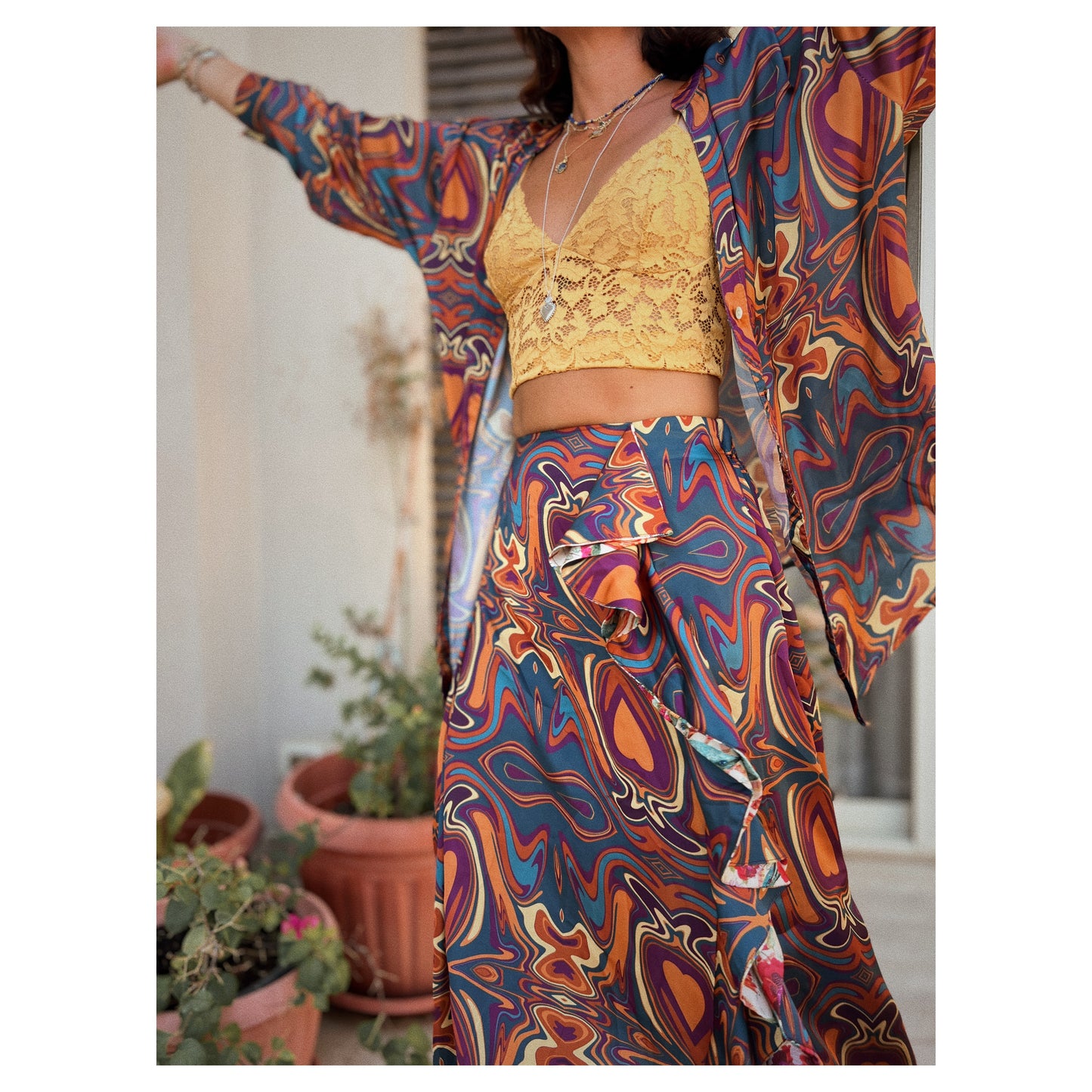 Ruffle pathways skirt