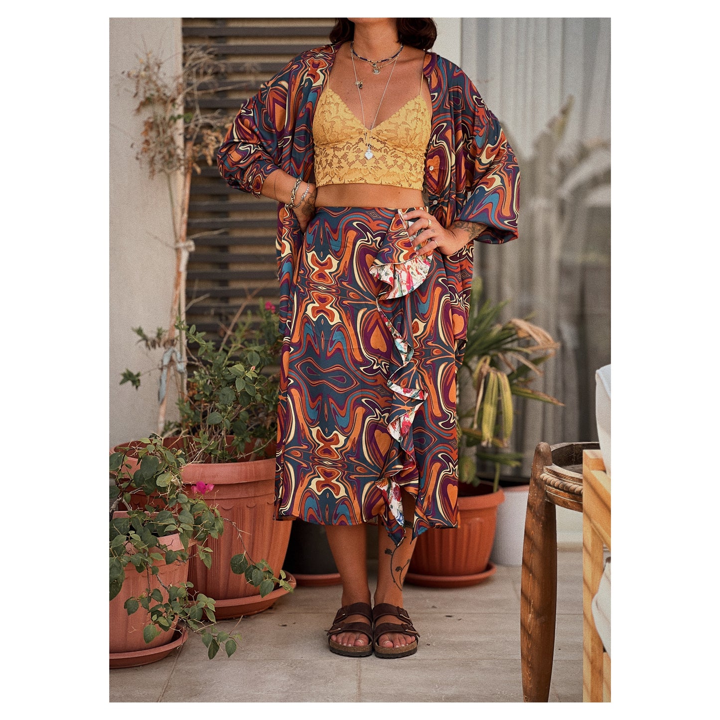 Ruffle pathways skirt